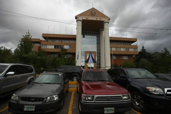 Hallan pagos irregulares en gestión de Alejandro Ventura