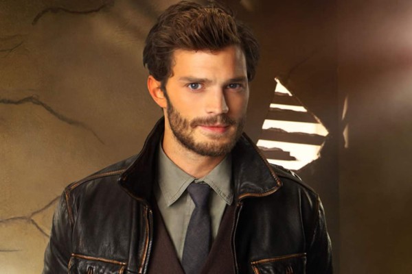 Jamie Dornan cansado de atar mujeres en la cama