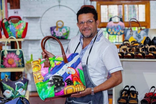 Juan Orlando Hernández dice que la economía de Honduras está afectada y anuncia ayuda a emprendedores