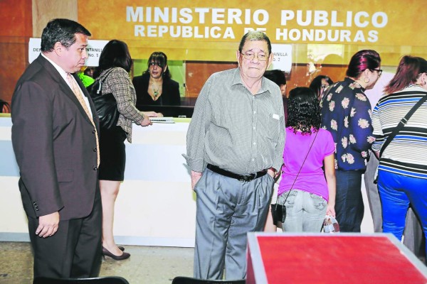 'Tengo un bono de 3 millones; mis ingresos son enormes”: exdirector del Injupemp Andrés Torres