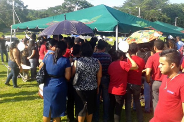 'Dios haga justicia', piden en sepelio de Justin Murillo