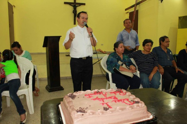 Tenga un encuentro de fe con la prédica Atraídos con cuerdas de amor