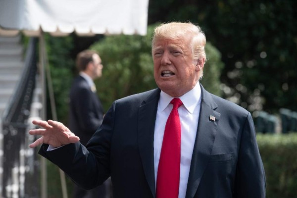 Trump arremete contra las redes sociales, su medio preferido