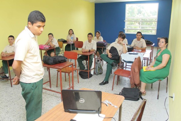 El San Vicente de Paúl cumple 64 años educando