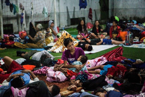 Indonesia, en alerta por la actividad del volcán que causó el tsunami