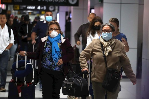 El Salvador aumenta las medidas de prevención en aeropuerto por coronavirus