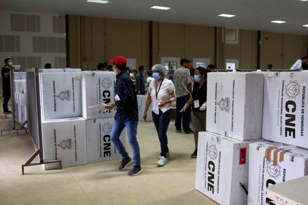 Honduras hará un recuento de votos en 17.8% de las actas por inconsistencias