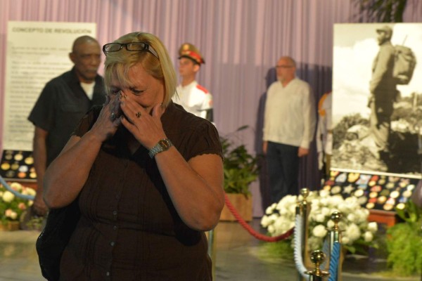 Trump opaca despedida de Fidel con amenaza a Cuba