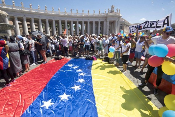 El papa Francisco renueva su oración por la 'amada' Venezuela
