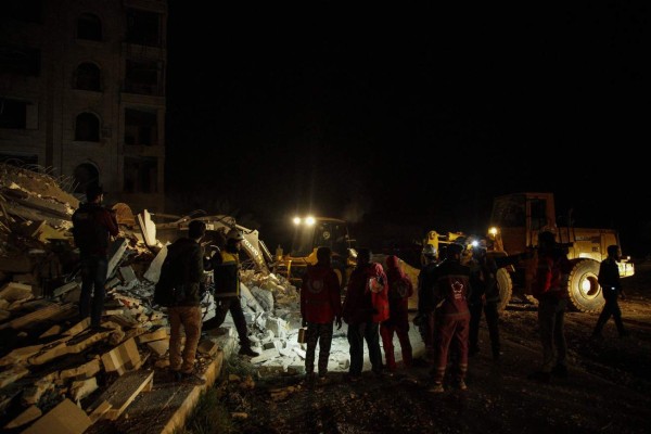 Mueren 14 civiles en bombardeos en feudo opositor de las afueras de Damasco