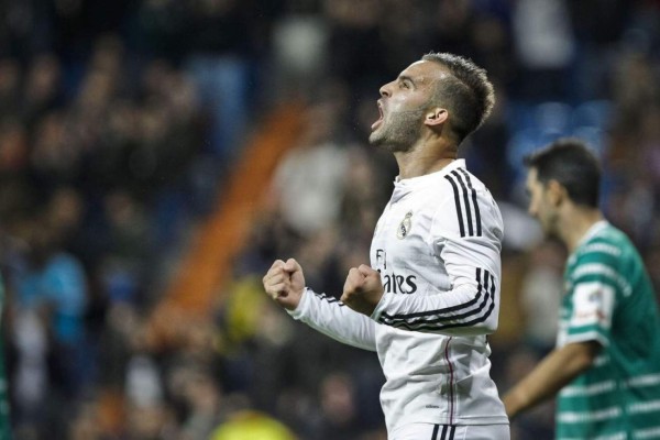 Jesé regresa tras lesión con gol y el cariño de la afición del Bernabéu