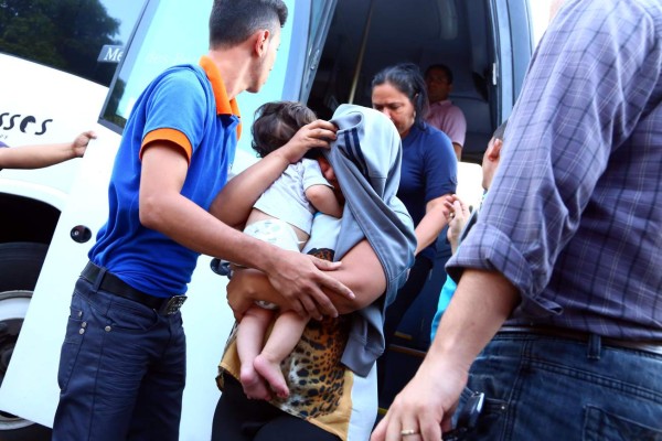 'Nos vamos de Honduras por miseria y necesidad”: Migrante deportada