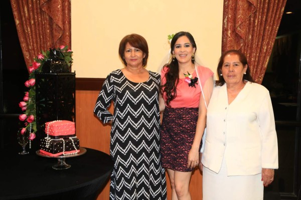 Fin de soltería para Michelly Torres