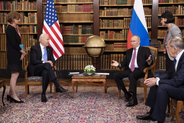 Republicanos arremeten contra Biden por reunión con Putin en Ginebra