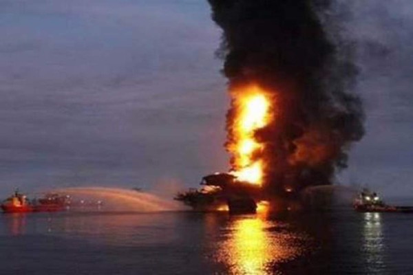 Cuatro muertos tras explosión en el Golfo de México
