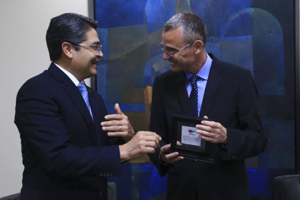 JOH y ministro de Turismo de Israel hablan sobre cooperación bilateral