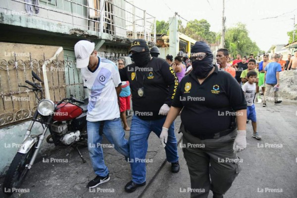 Allanan una cuartería en San Pedro Sula en busca de drogas