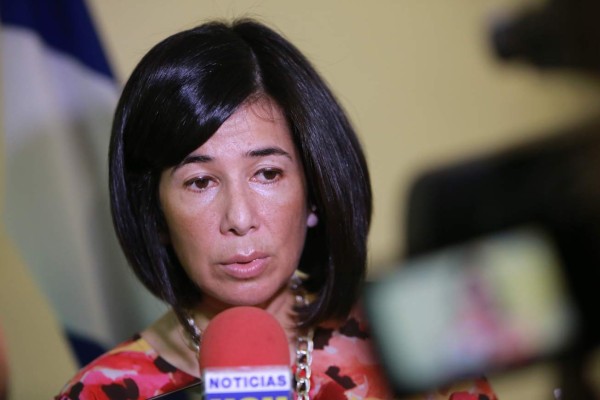 Congreso citará a titular de la DEI para explicar cierres