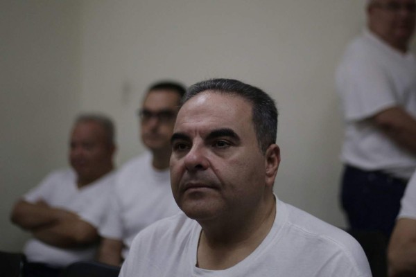 El Salvador: Expresidente Saca busca pactar con la Fiscalía en una causa por cohecho