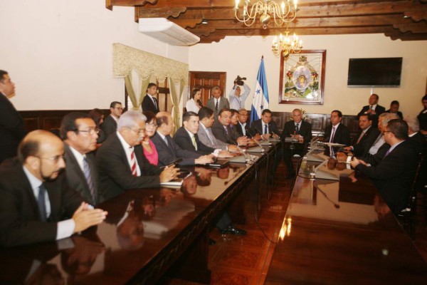 Se aplicará el polígrafo a aspirantes a magistrados de la Corte de Honduras