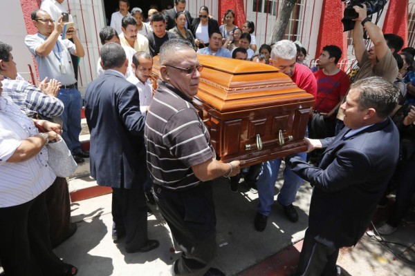 San Buenaventura despide al diputado Marco Andino