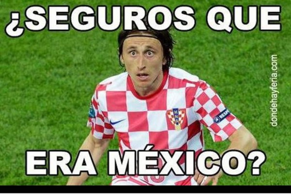 Memes de la victoria de México invaden la red