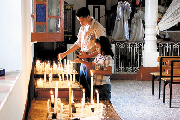 Gran romería en honor al Cristo Negro de Quezailica