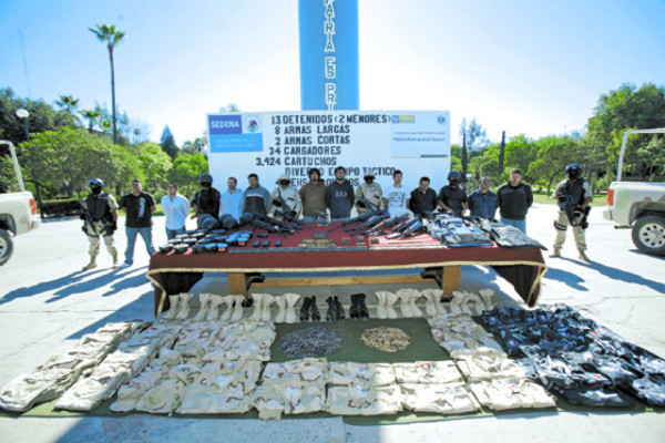 Ejecutan a 4 hombres con narcomensaje en México