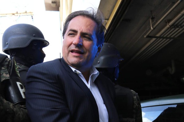 Suspenden audiencia contra Pastor y Montes por caso del Ihss