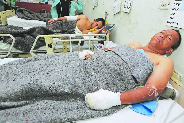 Tres adultos y dos menores luchan por su vida en el Hospital Escuela