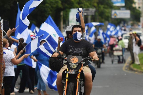 Hacen cadena humana para pedir libertad de presos políticos en Nicaragua&nbsp;&nbsp;