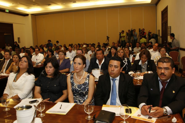 Congreso firma convenio de seguridad alimentaria