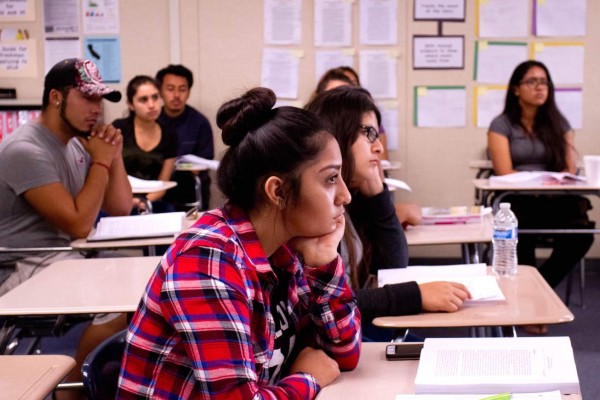 Escuela de California comienza clases presenciales