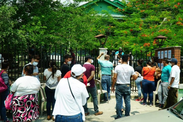 Prohíben a padres de familia llevar a recién nacidos al Registro