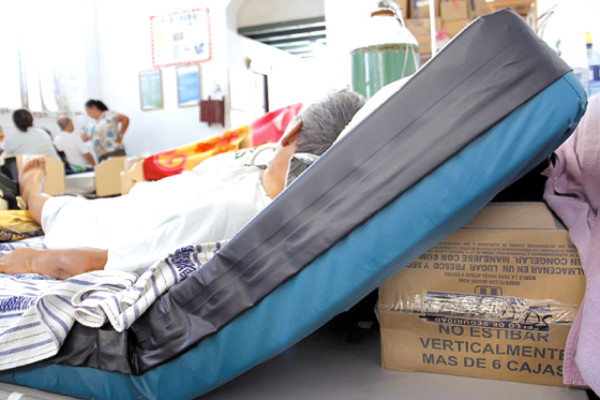 Agonizan en abandono hospitales hondureños