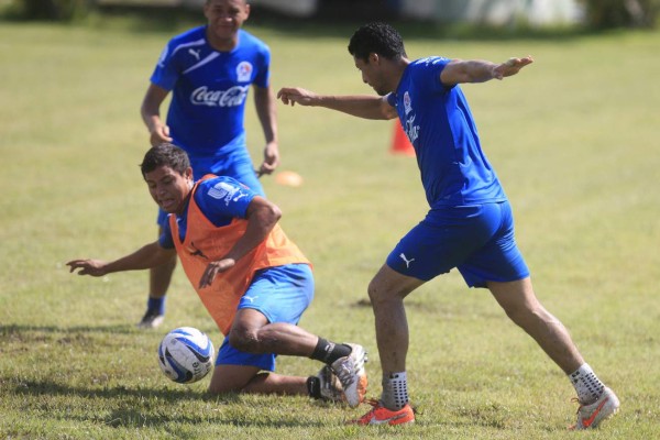 Olimpia se divierte antes de jugar el clásico contra Real España