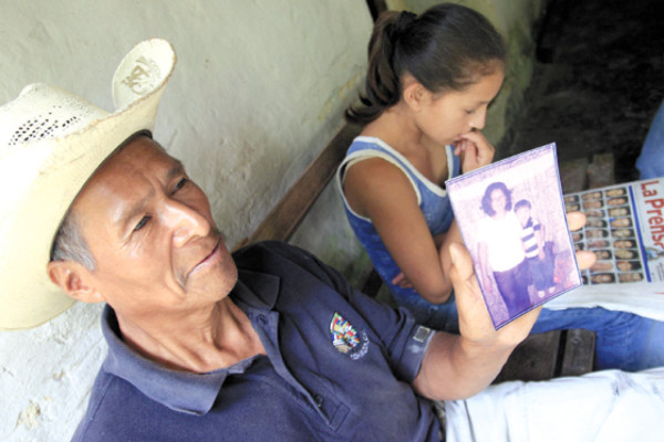 'Hija, sé que estás viva; niño, acá te espera papito”