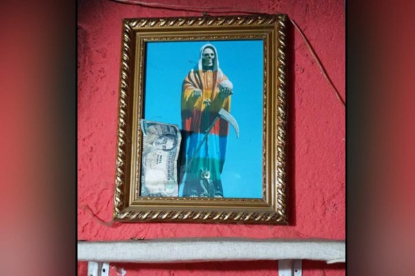 Encuentran altares a la 'santa muerte' durante allanamientos en Choloma