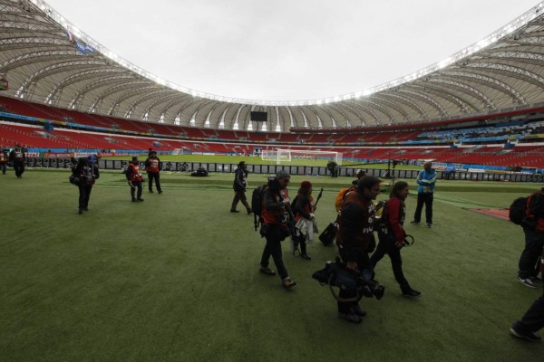 Casi 500 periodistas para el juego Honduras contra Francia