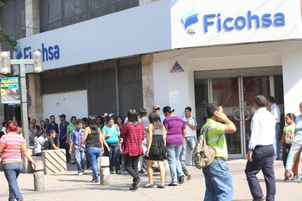 Hondureños prefieren bancos de capital local para sus depósitos