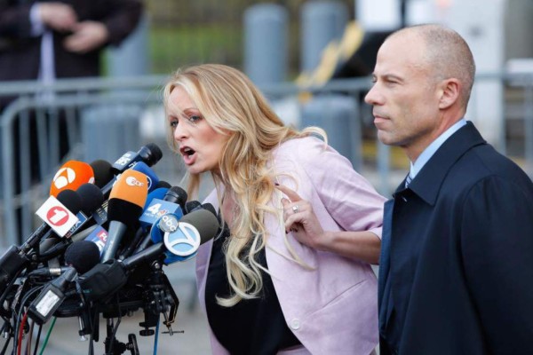 Abogado de Stormy Daniels en caso contra Trump es imputado por extorsión y fraude