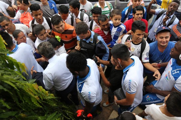 Selección de Honduras empató 1-1 ante Costa Rica