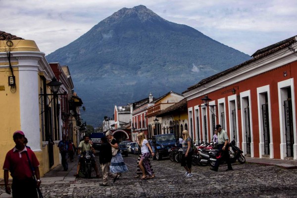 EEUU baja nivel de alerta por crimen para visitar Guatemala
