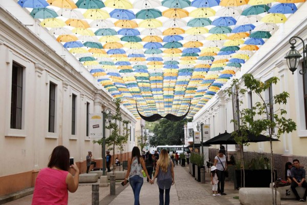 Las sombrillas en el Paseo Liquidámbar son un gran atractivo.
