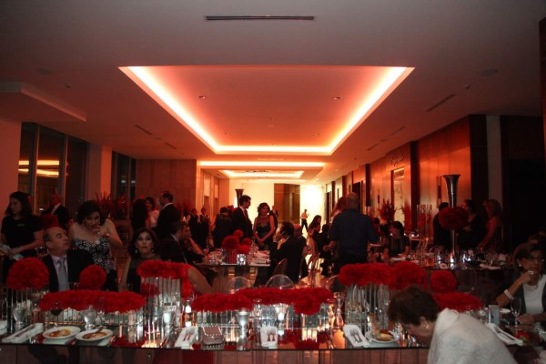 Boda civil de Sophie Andonie y Roberto Facussé