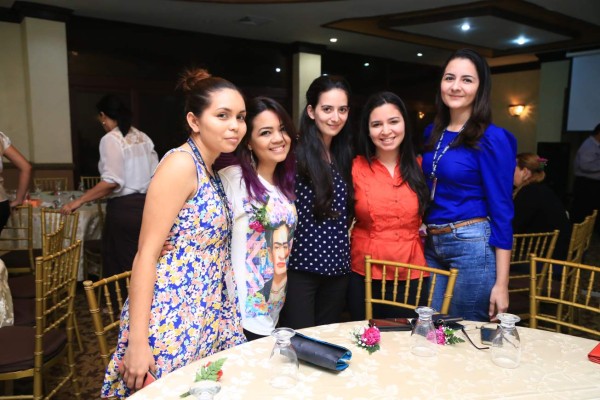 Grupo Opsa festeja a las mujeres en su día