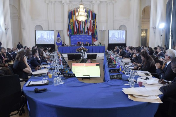 EEUU se juega su mejor carta en la OEA y logra un triunfo parcial con Venezuela