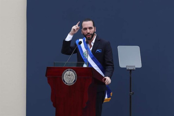 El cuerpo diplomático de Venezuela acreditado en El Salvador sale del país  