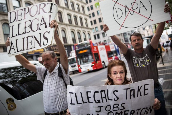 EUA: Inmigrantes exigen fin de bloqueo al plan migratorio