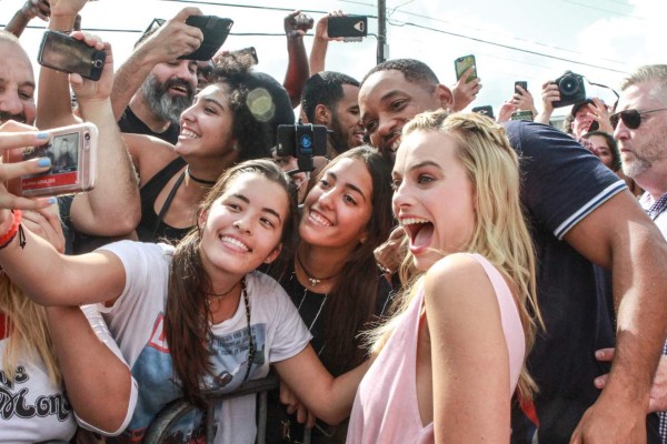 ¿Cuáles son mejores looks de Margot Robbie?